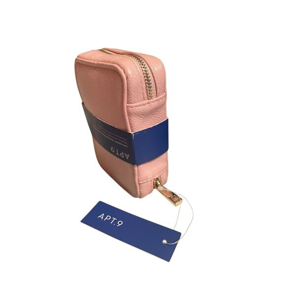 Travel Tech Kit  RFID-Blocking  Apt. 9 Safe Keeper Wallet with Ear Buds-Pink NIP - Picture 13 of 14